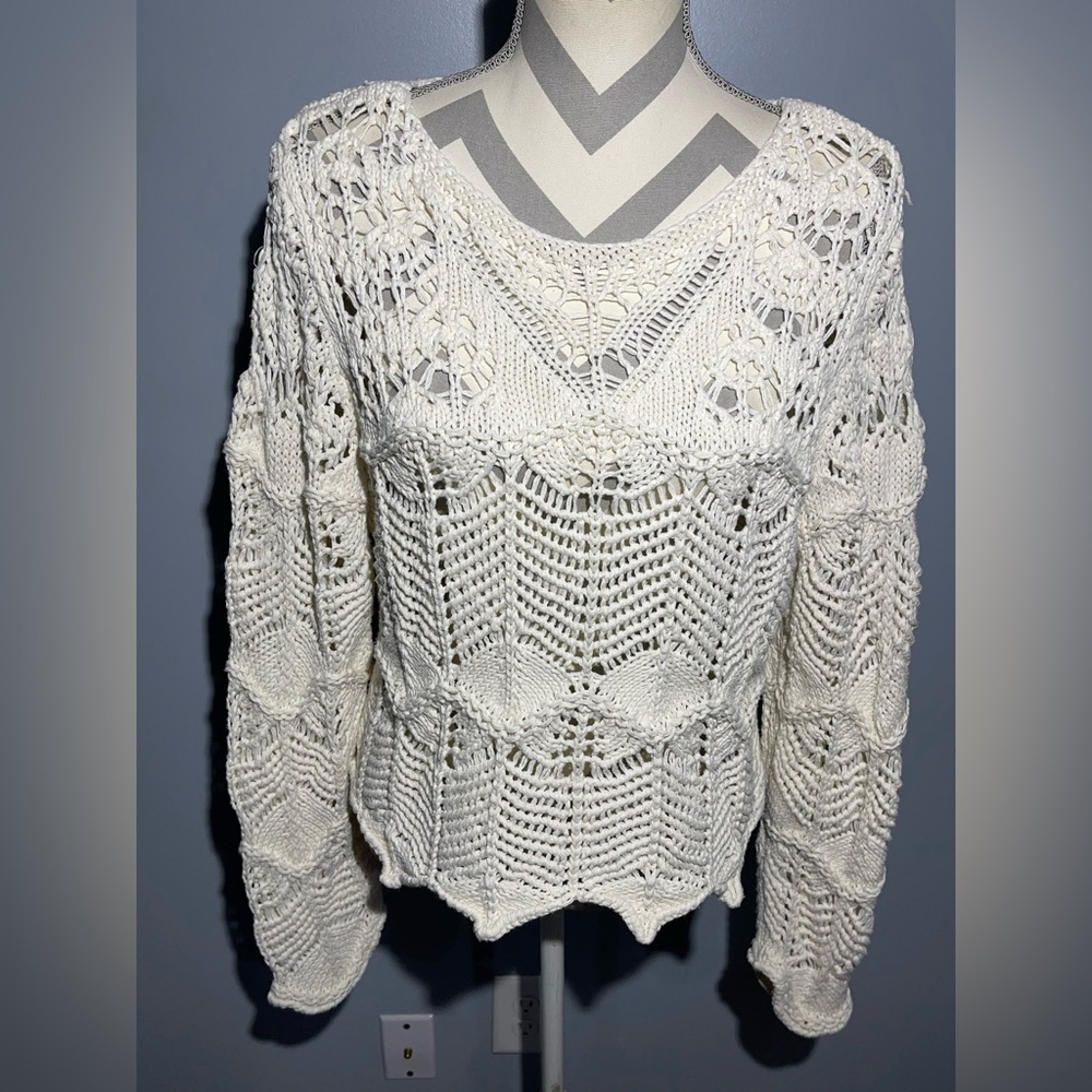 Zara Off-White Crochet Knit Top